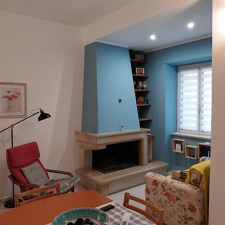 Casa Margherita - Holiday Home ฟอนดี ภายนอก รูปภาพ